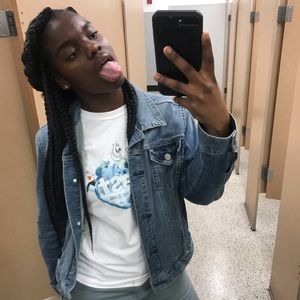 Meet your Posher, Amber